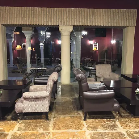 Hotel Atalaya De La Campiña 3*